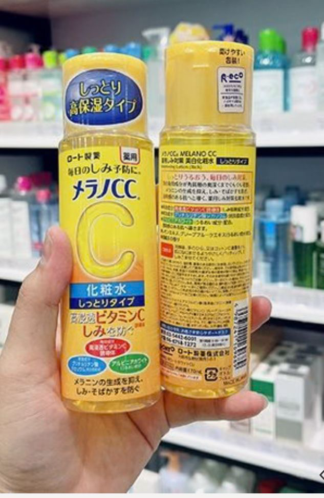 Rohto Melano CC Vitamin C Lotion (Moist Type)
